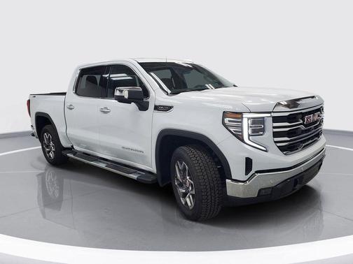 Glacier White Tricoat 2026 GMC Sierra 1500 SLT