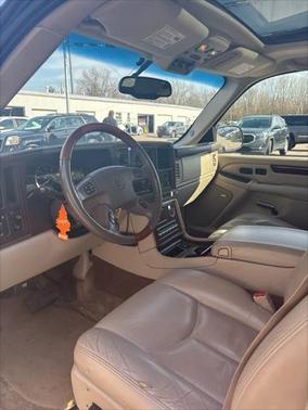 2003 Cadillac Escalade Base