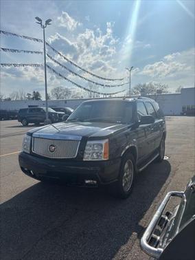 2003 Cadillac Escalade Base