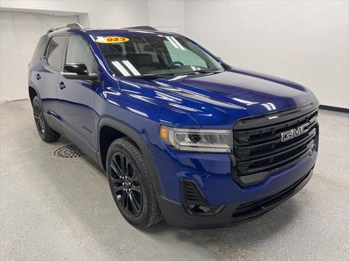 2023 GMC Acadia AWD SLT