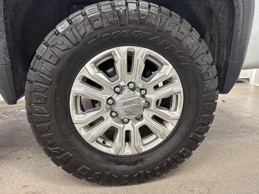 2023 GMC Sierra 2500 Denali