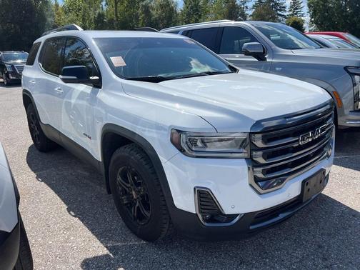 2023 GMC Acadia AWD AT4