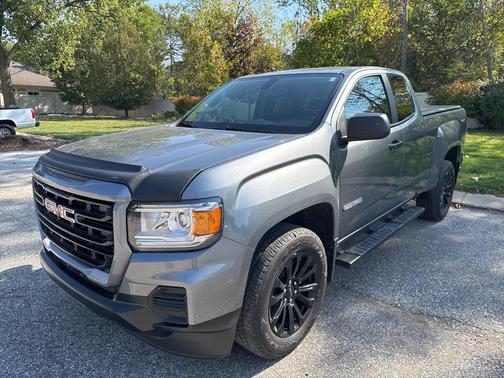 2022 GMC Canyon Elevation Standard