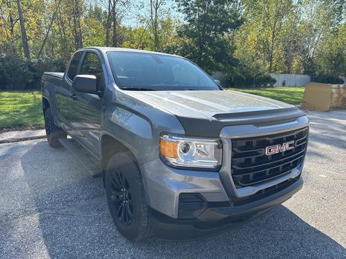 2022 GMC Canyon Elevation Standard