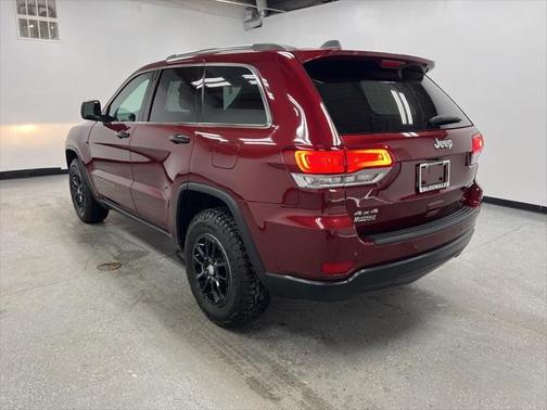 2020 Jeep Grand Cherokee Laredo