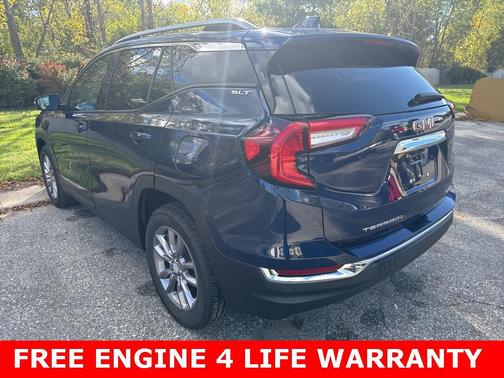 2022 GMC Terrain SLT