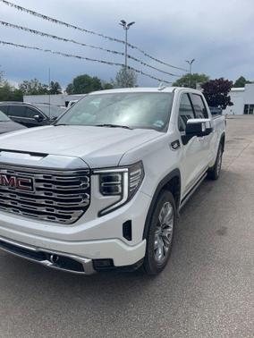 White Frost Tricoat 2023 GMC Sierra 1500 Denali