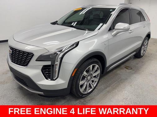 Radiant Silver Metallic 2022 Cadillac XT4 Premium Luxury