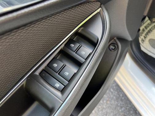 2016 Chevrolet Cruze LT Auto