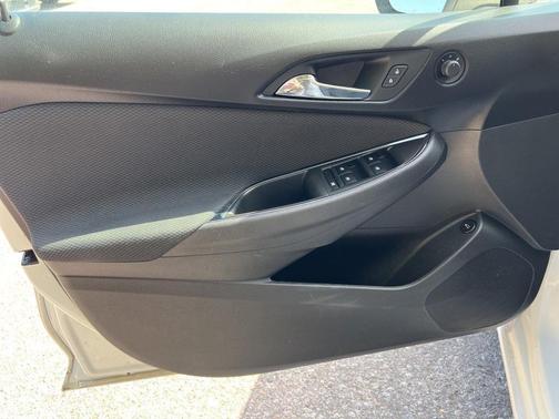 2016 Chevrolet Cruze LT Auto