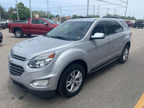 Silver Ice Metallic 2017 Chevrolet Equinox 1LT