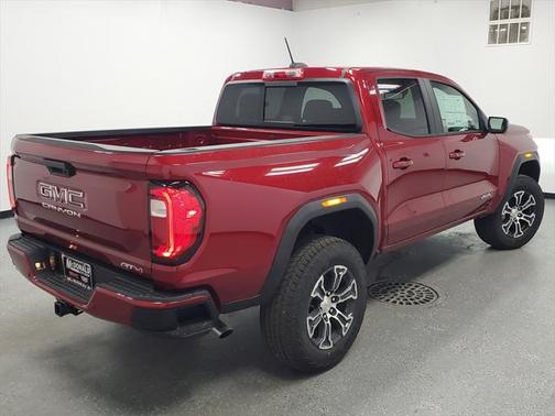2025 GMC Canyon Base
