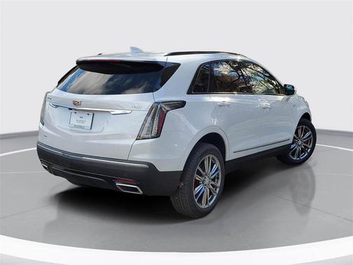 2025 Cadillac XT5 Sport