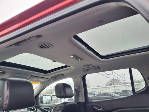 2023 GMC Acadia AWD AT4