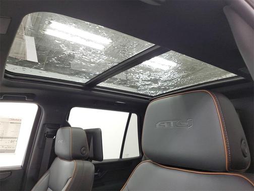 2026 GMC Yukon 4WD AT4