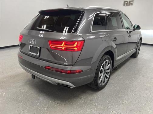 2019 Audi Q7 55 Premium Plus