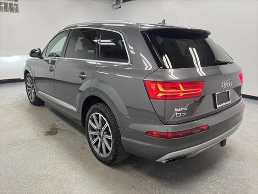 2019 Audi Q7 55 Premium Plus
