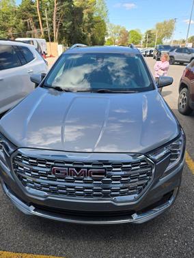Sterling Metallic 2023 GMC Terrain Denali