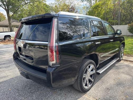 2016 Cadillac Escalade Premium