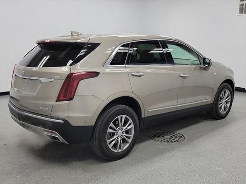 2022 Cadillac XT5 Premium Luxury