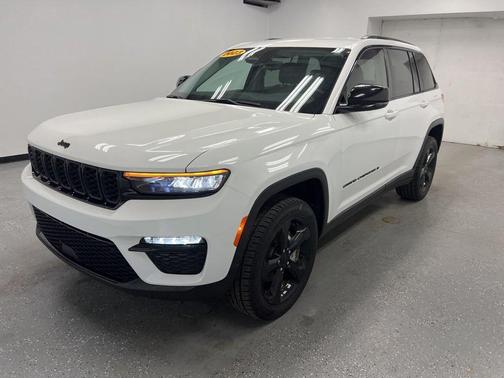 2023 Jeep Grand Cherokee Limited X