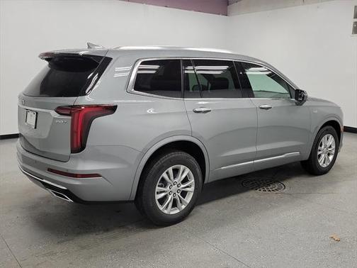 2025 Cadillac XT6 Luxury AWD