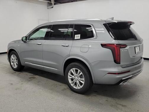 2025 Cadillac XT6 Luxury AWD