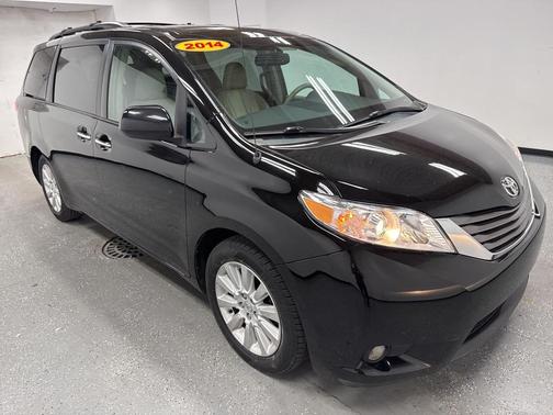 2014 Toyota Sienna XLE