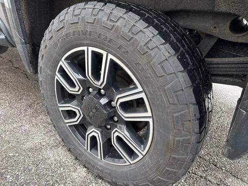 Carbon Black Metallic 2020 GMC Sierra 2500 AT4