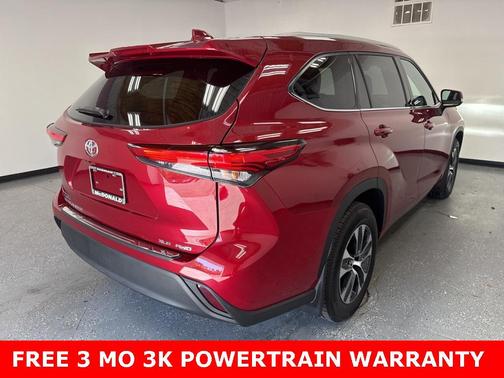 2022 Toyota Highlander XLE