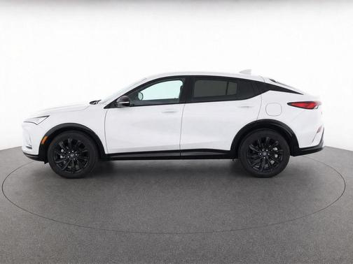 Summit White 2024 Buick Envista Sport Touring FWD