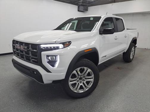 2025 GMC Canyon Base