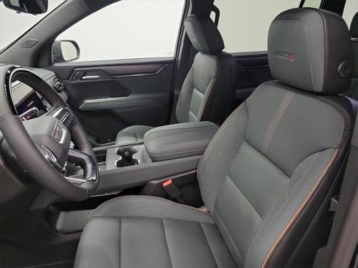 2025 GMC Acadia AWD AT4