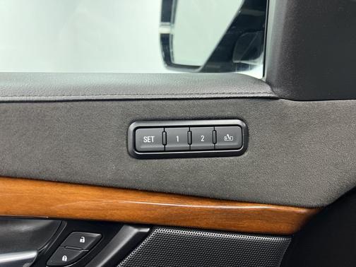 2018 Cadillac Escalade Base