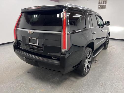 2018 Cadillac Escalade Base