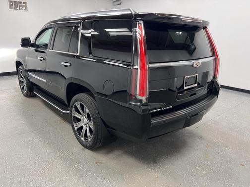 2018 Cadillac Escalade Base