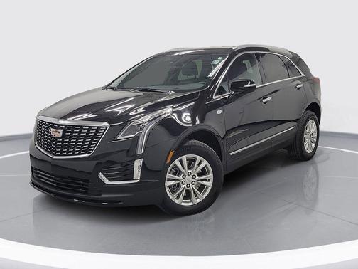 Stellar Black Metallic 2024 Cadillac XT5 Luxury