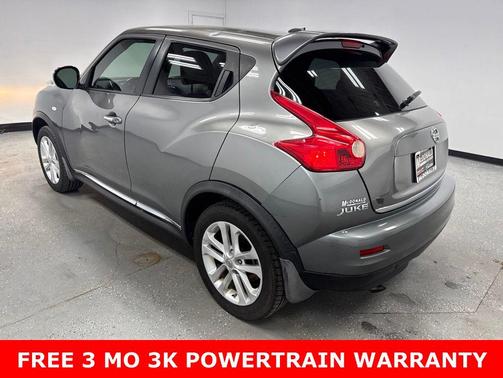 Gun Metallic Pearl Metallic 2012 Nissan Juke SL