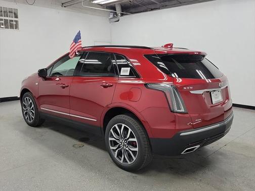 2025 Cadillac XT5 Sport