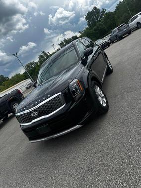 Ebony Black 2020 Kia Telluride LX
