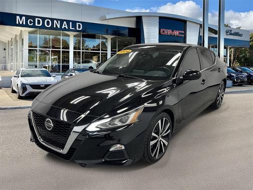 2020 Nissan Altima SR FWD