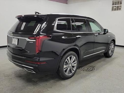 2025 Cadillac XT6 Premium Luxury AWD