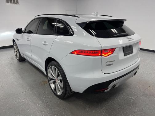 2018 Jaguar F-PACE S