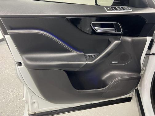 2018 Jaguar F-PACE S