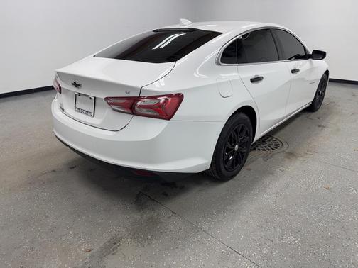 2020 Chevrolet Malibu FWD LT