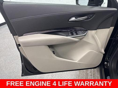 Stellar Black Metallic 2023 Cadillac XT4 Luxury