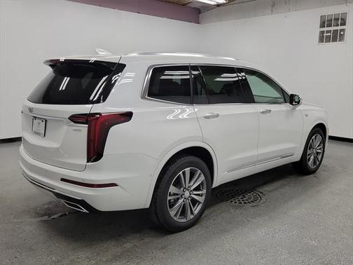 2025 Cadillac XT6 Premium Luxury AWD