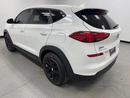 White Pearl 2019 Hyundai TUCSON SE