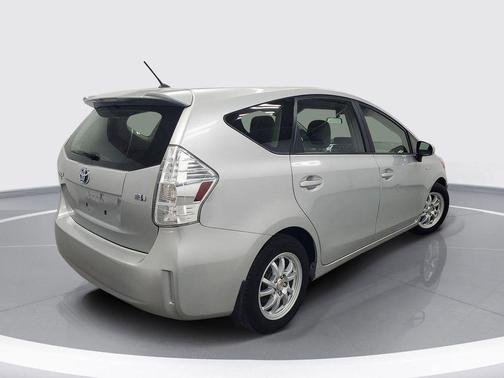 Classic Silver Metallic 2014 Toyota Prius v Two