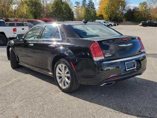 2018 Chrysler 300 Limited